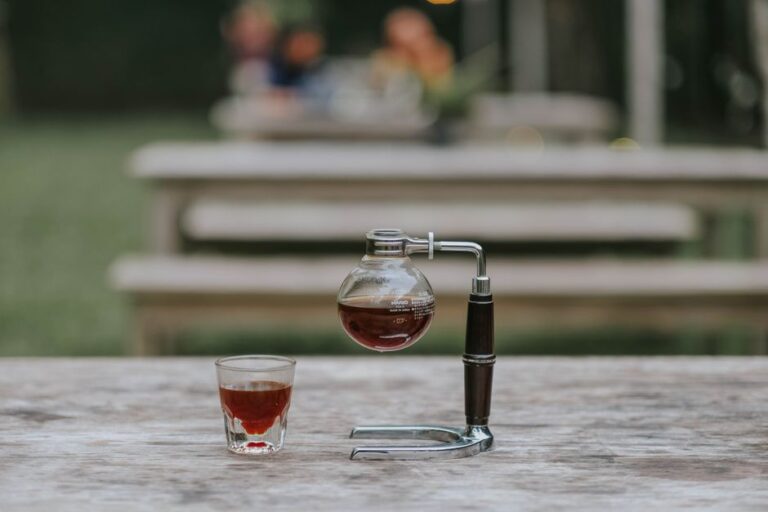 Best Siphon Coffee Makers Reviewed and Compared